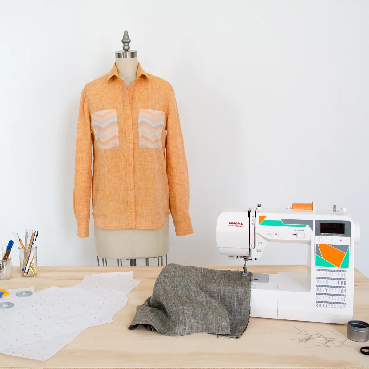Janome Computerized Electronic Sewing Machine - Image 2
